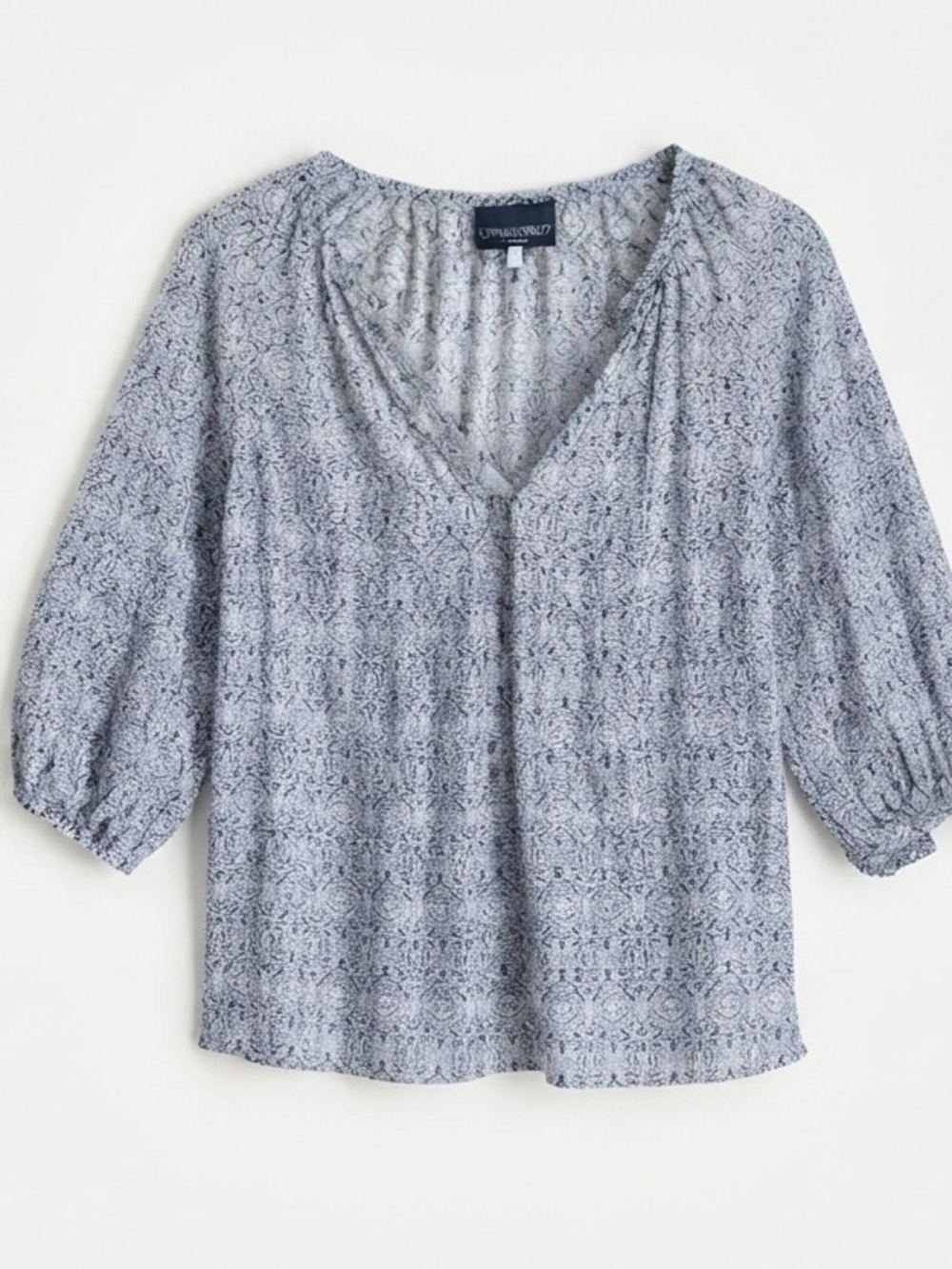 Cynthia Rowley 100% Silk V-Neck Blouse - Navy & White Bohemian Print - Size S